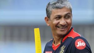 IPL 2024 - பஞ்சாப் அணி வரலாற்றில் முதல்முறை.. மீண்டும் பழைய பயிற்சியாளரை கொண்டு வந்த பிரீத்தி ஜிந்தா