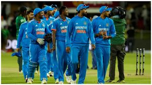 IND vs SA 3rd ODI - மரியாதையை காப்பாற்றி கொள்ளுமா சிஎஸ்கே சிங்கம்.. இது தான் கடைசி வாய்ப்பு