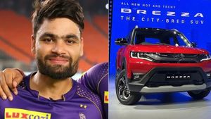 ரிங்கு சிங்கிற்கு அடித்த ஜாக்பாட்.. ரூ.3 கோடி பரிசு.. காரை பரிசாக வழங்கும் இந்திய வீரர்.. யாருக்கு?
