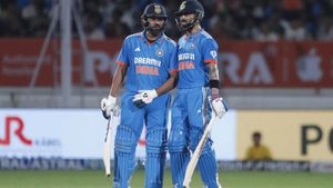 கேப்டனாக களமிறங்கிய விராட் கோலி.. சர்ப்ரைஸான பெங்களூரு ரசிகர்கள்.. ரோகித் சர்மாவுக்கு என்ன ஆச்சு?