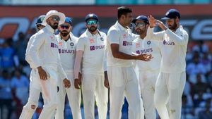 ICC Rankings -டெஸ்டில் இந்தியா முதலிடம் பிடிக்க வாய்ப்பு.. இதை செய்தால் போதும்-மற்ற தரவரிசை பட்டியல்