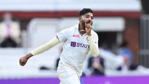 IND vs SA : இதுதான் மியானோட மேஜிக்.. அன்று இலங்கை.. இன்று தென்னாப்பிரிக்கா.. சோலியை முடித்த சிராஜ்!