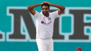 5 ஆண்டுகளில் முதல்முறை.. அஸ்வினுக்கு இப்படி நடந்ததே இல்லை.. பேஸ்பாலால் ஆட்டம் கண்ட தமிழக வீரர்!