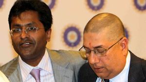 CSK க்கு மீண்டும் வருகிறதா தடை? பிசிசிஐயின் எதிரியுடன் கைக்கோர்க்கும் ஸ்ரீனிநாசன்? கோபத்தில் ஜெய்ஷா