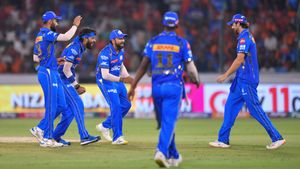 ரோகித் அண்ணா.. முடியல, நீங்களே பார்த்துக்குங்க! ஒதுங்கிய ஹர்திக்.. ஃபில்டிங் செட் செய்த ஹிட்மேன்