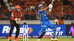 SRh vs MI : ஐபிஎல் வரலாற்றிலேயே பிரம்மாண்ட சாதனை.. மிக அதிக சிக்ஸர் அடிக்கப்பட்ட ஐபிஎல் போட்டி