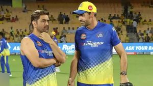 வார்னே வழியில் செல்லும் தோனி.. சிஎஸ்கேவின் பயிற்சியாளராக போகும் தல.. நியூசி. கிரிக்கெட் எதிரொலி