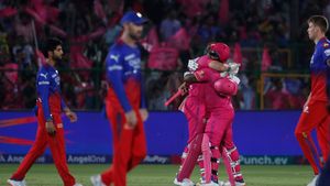 IPL 2024 : ஆர்சிபி அணியை கலைத்துவிடலாம்.. 17 வருஷமாக ஒரே கதை தான்.. கொந்தளித்த முகமது கைஃப்!