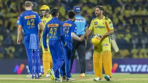 சிஎஸ்கே அணியில் இணையும் டெஸ்ட் பேட்ஸ்மேன்? ஆடிப் போன ரசிகர்கள்.. உண்மை என்ன?