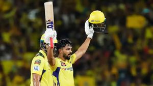 CSK vs LSG : சிஎஸ்கே கேப்டனாக மாபெரும் சாதனை.. தோனியின் ரெக்கார்டை உடைத்து எறிந்த ருதுராஜ்