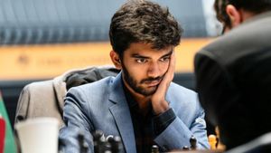 தமிழ்நாட்டின் குகேஷ் செஸ் உலகில் மாபெரும் சாதனை.. விசுவநாதன் ஆனந்த் சாதனை முறியடிப்பு