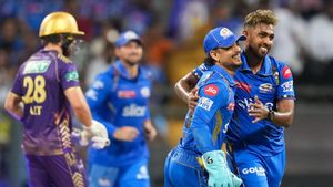 பதிரானா சோலி முடிஞ்ச்.. ரியல் பேபி மலிங்கா இவர்தான்.. கொல்கத்தாவை தட்டித்தூக்கிய மும்பை வீரர் துஷாரா