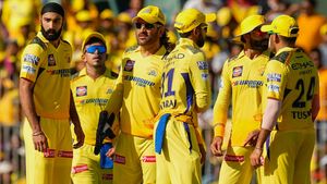 CSK vs RCB : சிஎஸ்கே பிளே ஆஃப் போறது உறுதி.. 2012 சீசனோட ஸ்கிரிப்ட் தான் இது.. இத்தனை ஒற்றுமைகளா?