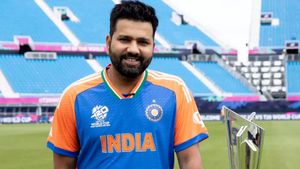 உலகின் சிறந்த டி20 கேப்டன் என்ற சாதனை.. ரோகித் சர்மா படைக்க வாய்ப்பு..மேலும் உடையும் 2 ரெக்கார்டுகள்