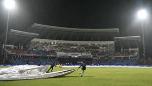 IND vs AUS வானிலை அறிக்கை.. மழையால் ஆஸ்திரேலியாவுக்கு ஆப்பு.. எத்தனை சதவீதம் மழை பெய்யும்?