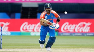 தொடக்கமே இப்படியா.. விராட் கோலிக்கு ஓய்வு கொடுங்கள்.. 26மீ ஓடிச்சென்று கேட்ச் பிடித்த டிம் டேவிட்!