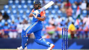 IND vs AUS: உலகிலேயே நம்பர் 1.. டி20 கிரிக்கெட்டின் ராஜா.. மாபெரும் சாதனை படைத்த ரோஹித் சர்மா