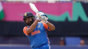 IND vs AUS: இந்த நாளுக்கு தான் காத்துகிட்டு இருந்தேன்.. ஸ்டார்க்கை அலற விட்ட ரோஹித் சர்மா