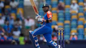 IND vs SA - விராட் கோலியின் மாஸ்டர் கிளாஸ்.. தனி ஆளாக ஆட்டத்தை மாற்றிய கிங்.. சவாலான இலக்கு நிர்ணயம்