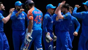 IND vs AFG: கையில் கருப்பு பட்டை அணிந்து ஆடிய இந்திய வீரர்கள்.. கும்ப்ளே சோகம்.. என்ன காரணம்?