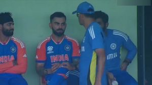 IND vs ENG: சிங்கம் பதுங்குவதே பாய்வதற்கு தான்.. அவரை சும்மா நினைக்காதீங்க.. டிராவிட் வார்னிங்!