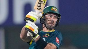 AFG vs AUS: கிளென் மேக்ஸ்வெல் செய்த செயல்.. கதிகலங்கிப் போன ஆப்கன் வீரர்கள்.. வென்றது எப்படி?