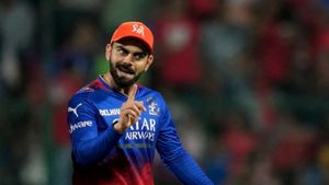 IPL 2025 -விராட் கோலியின் பவரை குறைத்த ஆர்சிபி.. ஒட்டுமொத்த அணியின் முகமே மாறுகிறது.. அதிரடி திட்டம்