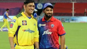 தோனிக்கு பதிலாக சிஎஸ்கே-வில் இணையும் ரிஷப் பண்ட்? டெல்லி கேப்பிடல்ஸ் அணியில் விரிசலா? உண்மை என்ன?