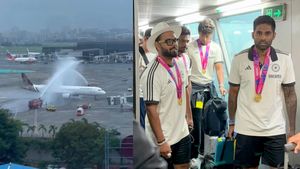 இந்திய கிரிக்கெட் அணிக்கு Water Cannon salute.. அப்படி என்றால் என்ன?