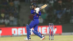 IND vs ZIM: அடுத்த விராட் கோலி.. தரமான இன்னிங்ஸை ஆடிய ருதுராஜ் .. நிம்மதியான சிஎஸ்கே ஃபேன்ஸ்!