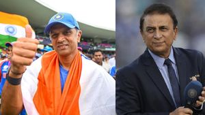 சச்சினுக்கு பின்.. ராகுல் டிராவிட்-க்கு பாரத் ரத்னா மரியாதை அளிக்கப்பட வேண்டும்.. சுனில் கவாஸ்கர்!