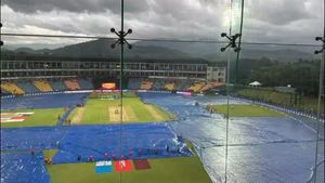 IND vs SL 3வது டி20 போட்டிக்கு மழையால் பாதிப்பு.. போட்டி ரத்து ஆகுமா? எத்தனை சதவீதம் மழை பெய்யும்?