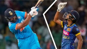 IND vs SL - பட்டாசாக வெடித்த ரோகித் சர்மா.. ஆடிப்போன இலங்கை அணி.. இவருக்கு வயசே ஆகல