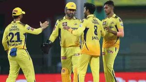 IPL 2025: ஓய்வுபெற்றவர்களுக்கு அந்த சலுகையை கொடுங்கள்.. தோனிக்காக நின்ற சிஎஸ்கே.. மிரண்டுபோன மும்பை!