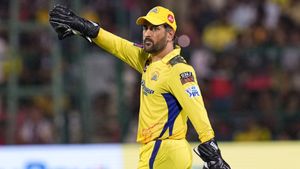 MS Dhoni Retirement - தோனி ஓய்வு பெற்ற நாள் இன்று.. மீண்டும் இன்று ஒரு அறிவிப்பு வெளியாகுமா?