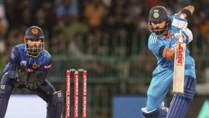 IND vs SL - யார் கண்ணிலும் படாமல் விராட் கோலி எப்படி தப்பிக்கிறார்? 15 இன்னிங்சில் மோசமான ஆட்டம்