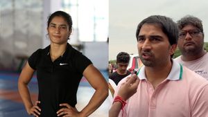 Vinesh Phogat: யாருமே உதவவில்லை என்றால் எப்படி பதக்கம் ஜெயிக்க முடியும்? வினேஷின் கணவர் பேட்டி