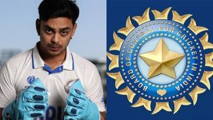 IND vs BAN: இஷான் கிஷனுக்கு பிசிசிஐ வைத்த ஆப்பு.. டி20 அணியில் இடம் இல்லை.. ஆனா ஒரு ட்விஸ்ட் இருக்கு
