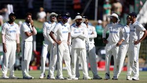 IND vs BAN - சென்னை டெஸ்டில் இந்த 4 வீரர்களும் சிறப்பாக ஃபீல்டிங் செய்தார்கள்- பயிற்சியாளர் திலீப்