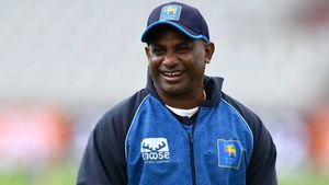 SL vs NZ: அதிரடி மன்னன் ஜெயசூர்யாவால் நடந்த மாற்றம்.. தட்டிக் கொடுத்து பாராட்டும் இலங்கை நிர்வாகம்!