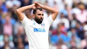 IND vs BAN: முடிச்சு விட்டீங்க போங்க.. முகமது ஷமி குணமடைய 2 மாதங்களாகும்.. சோகத்தில் ரோஹித் சர்மா!