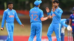 ஆஸ்திரேலியாவை ஓட விட்ட U-19 இந்திய கிரிக்கெட் அணி.. தொடரை வென்று சாதனை.. இளம் வீரர்கள் அபாரம்