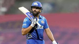 IPL 2025 - ரோகித் சர்மா உள்ளிட்ட 5 ஸ்டார் வீரர்கள் விடுவிக்கப்பட வாய்ப்பு