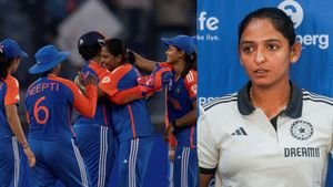 IND vs SL : மகளிர் டி20 உலக கோப்பை- இலங்கையை துவம்சம் செய்த இந்திய அணி.. ஹர்மன்பிரித் அபாரம்