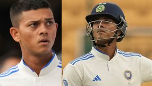 IND vs NZ: வலியில் துடித்த ஜெய்ஸ்வால்.. உடனே வெளியேறினார்.. போட்டியில் திருப்புமுனை.. என்ன நடந்தது?