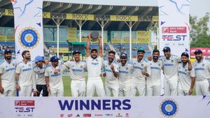 தொடர் நாயகன் விருது வென்ற அஸ்வின்.. வெற்றிக்கு ரோகித்தின் பேச்சே காரணம்..WTC பைனல் வாய்ப்பு பிரகாசம்