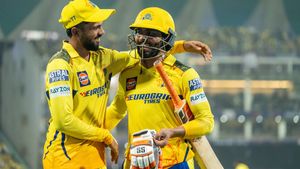 ருதுராஜ், ஜடேஜாவுக்கு ரூ.18 கோடி.. ஊதியத்தில் எந்த வேறுபாடும் இருக்காது.. சிஎஸ்கே போடும் திட்டம்!