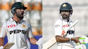 Pak vs Eng - பாபர் அசாம்க்கு கதம்! கதம்! மாற்று வீரராக வந்த Kamran Ghulam அறிமுக போட்டியிலே சதம்