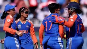IND vs PAK - 105 ரன்கள் மட்டுமே எடுத்த பாகிஸ்தான்.. இந்திய வீராங்கனைகள் அபார பந்துவீச்சு