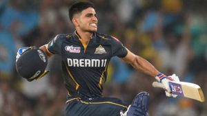 IPL 2025 - குஜராத் அணி தான் முக்கியம்.. கேப்டன் சுப்மன் கில் செய்த தியாகம்